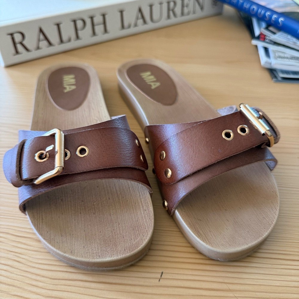 MIA Women Brown Buckle Slide Sandals Faux Leather Wood Sole Studded Size 8M